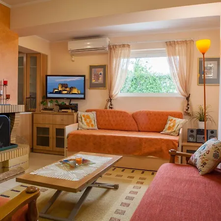 Iris-gogo House Nafplio