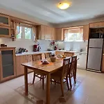 Iris-gogo House Apartment *