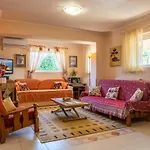Iris-gogo House Nafplio