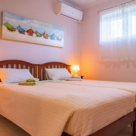 Iris-gogo House * Nauplia