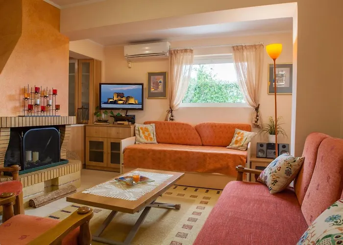 Iris-gogo House Nafplio